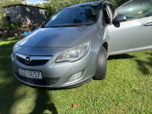 Opel Astra J (2009-2019) 1.7 CDTI 2011