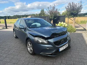 Volvo V40 II (2012-) D2 Momentum 2013