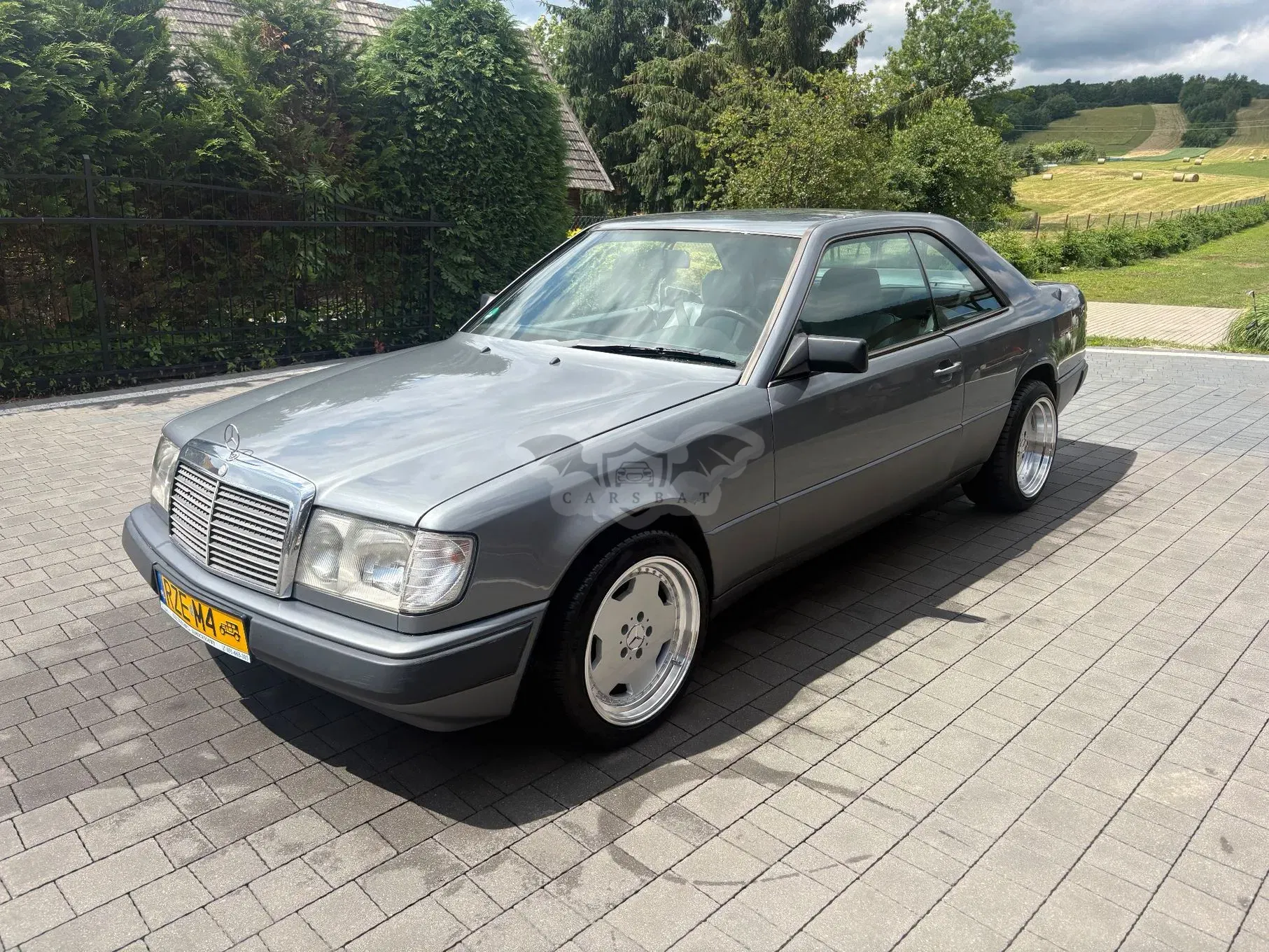 Mercedes-Benz E 1988