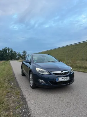 Opel Astra J (2009-2019) 2.0 CDTI Cosmo 2011