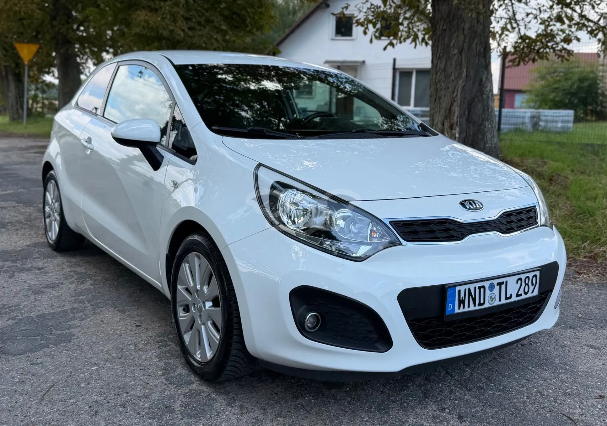 Kia Rio III (2011-) 1.2 M (klm) 2015