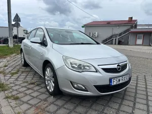 Opel Astra J (2009-2019) 1.7 CDTI DPF Design Edition 2009