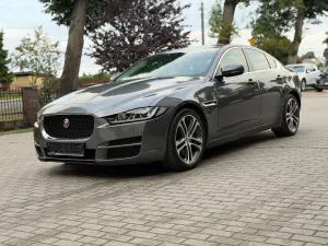 Jaguar XE 2.0 D Portfolio 2016