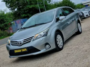 Toyota Avensis III (2009-) 1.8 Selection 2012