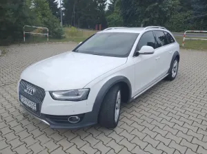 Audi A4 B8 (2007-2015) (clean diesel) 2.0 TDI DPF S tron 2015