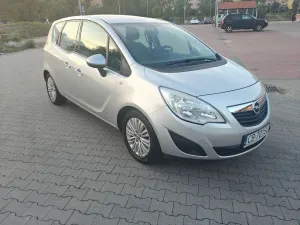 Opel Meriva II (2010-) 1.4 Design Edition 2010