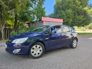 Opel Astra J (2009-2019) 2011