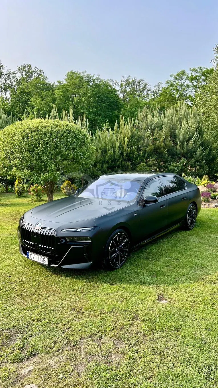 BMW 7 Series G70 (2022-) 2023