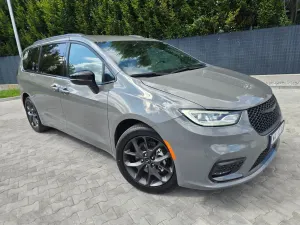 Chrysler Pacifica 2024