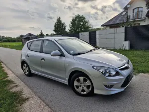 Hyundai i30 I (2007-2012) 1.4 Base 2010