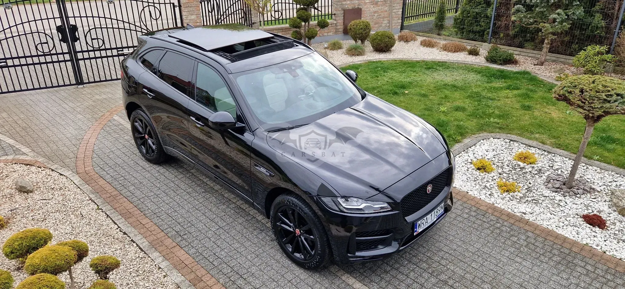 Jaguar F-Pace 2016