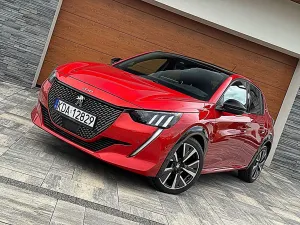 Peugeot 208 II (2019-) PureTech 130 EAT8 GT 2020