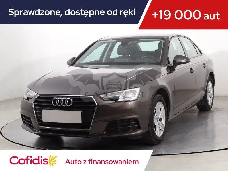 Audi A4 B9 (2015-) 2017
