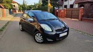 Toyota Yaris II (2005-2011) 1.0 VVT-i Cool 2010