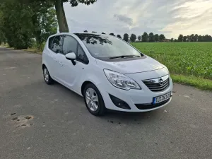 Opel Meriva II (2010-) 1.4 Active 2011