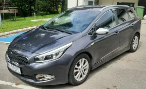 Kia Ceed II (2012-) 1.6 CRDi 128 Dream Team Edition 2015