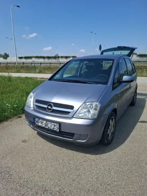 Opel Meriva I (2002-2010) 1.6 16V Cosmo 2005