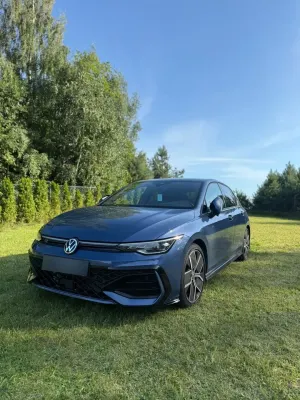 Volkswagen Golf VIII (2020-) 1.5 eTSI mHEV R-Line Plus DSG 2024