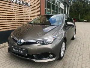Toyota Auris II (2012-) Hybrid 135 Premium 2017