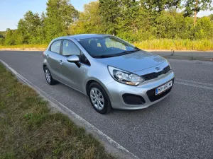 Kia Rio III (2011-) 1.2 Spirit 2012