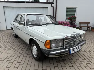 Mercedes-Benz E 1980