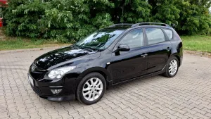 Hyundai i30 I (2007-2012) i30cw 1.4 Edition 20 2012