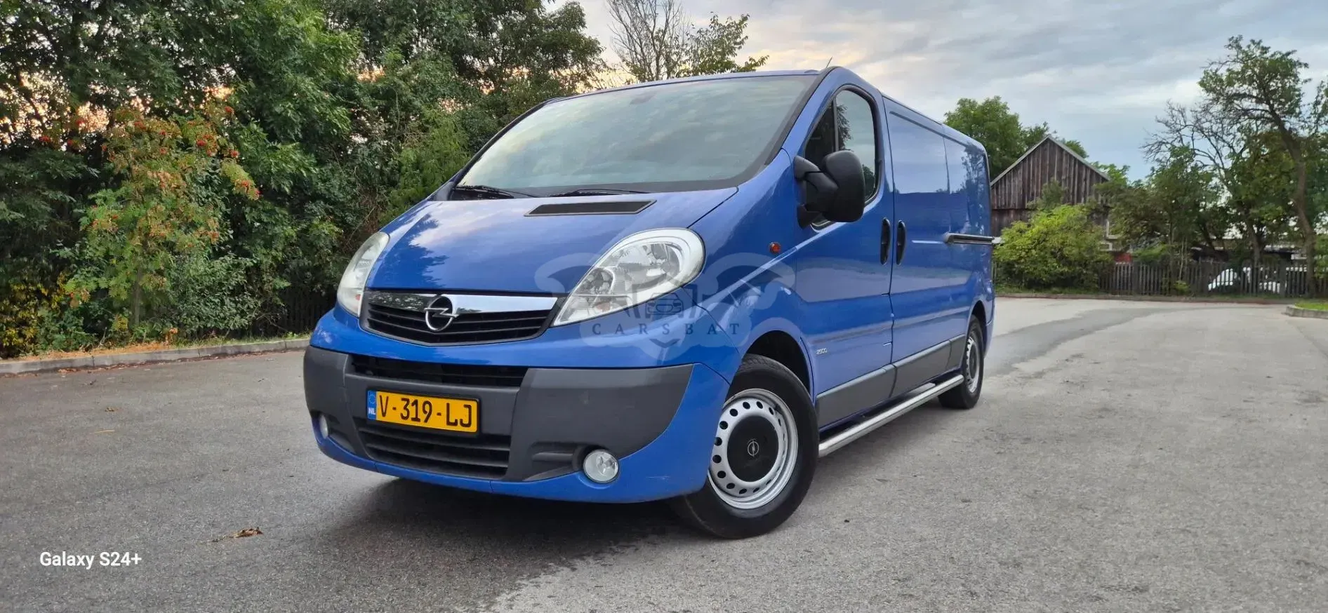 Opel Vivaro 2011