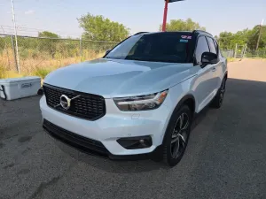 Volvo XC40 T5 AWD R-Design 2022