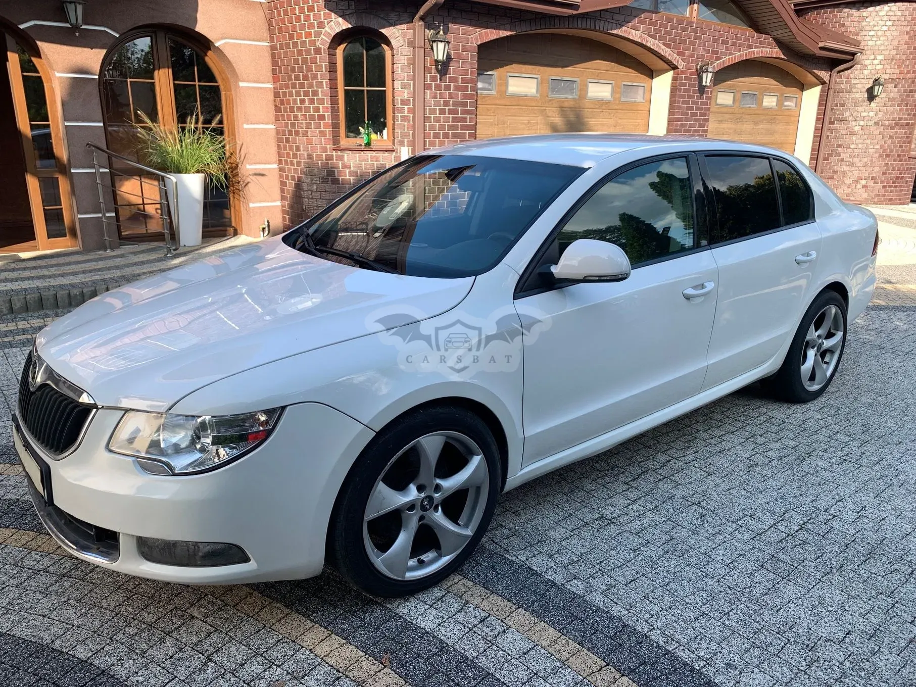 Skoda Superb II (2008-2018) 2.0 TDI Family 2011