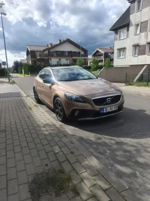 Volvo V40 D2 2013
