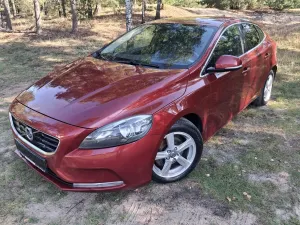 Volvo V40 II (2012-) D2 Momentum 2013