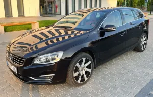 Volvo V60 I (2011-2018) D6 AWD Plug-in Hybrid Summum 2014