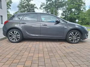 Opel Astra J (2009-2019) 1.7 CDTI Cosmo 2013