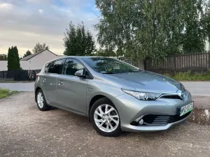 Toyota Auris II (2012-) Hybrid 135 Premium 2017