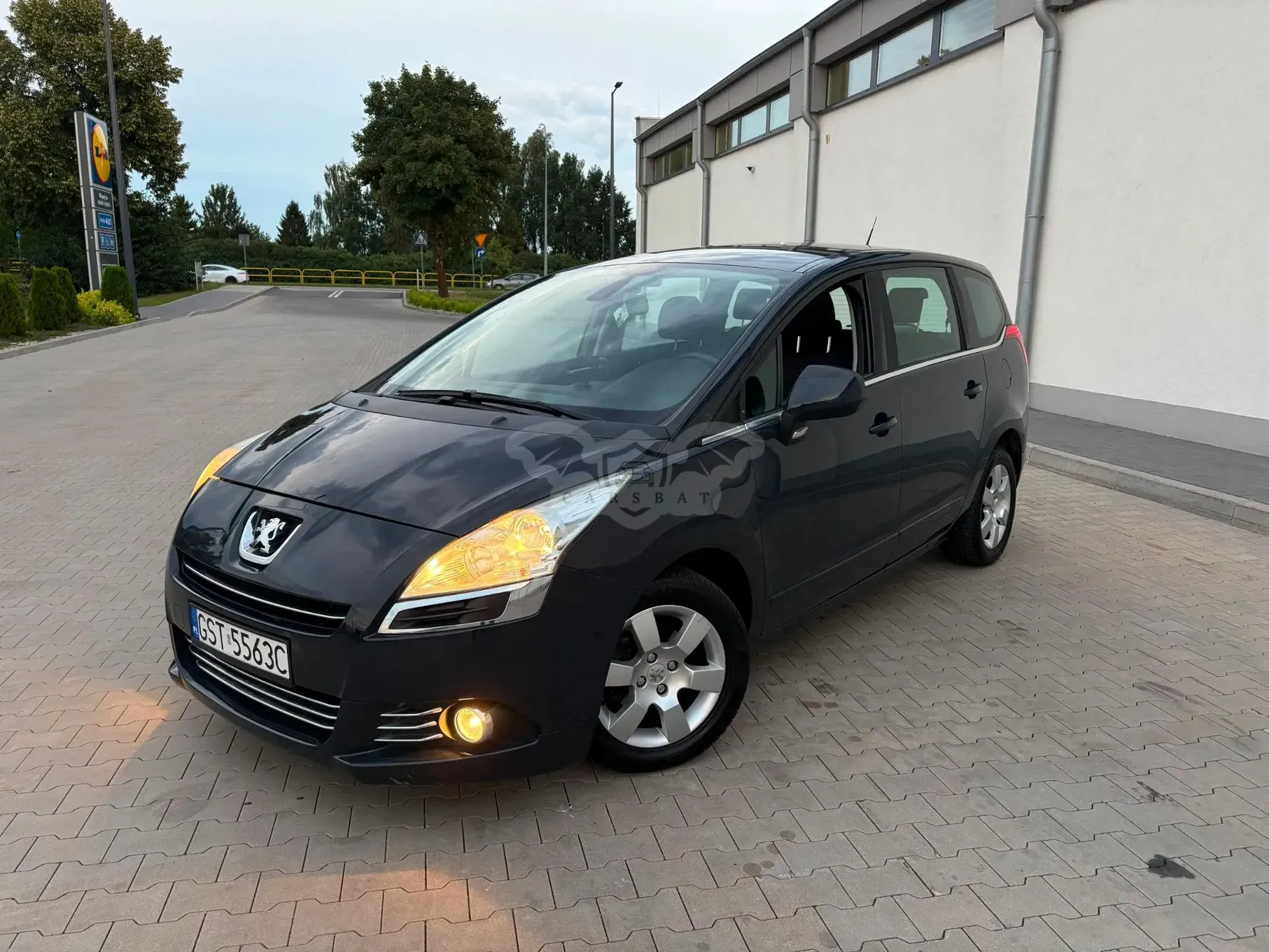 Peugeot 5008 I (2009-2017) e-HDI FAP 110 EGS6 Stop&Start Active 2011