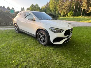 Mercedes-Benz GLA 250 4-Matic 2022