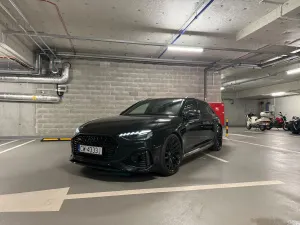 Audi RS4 2021
