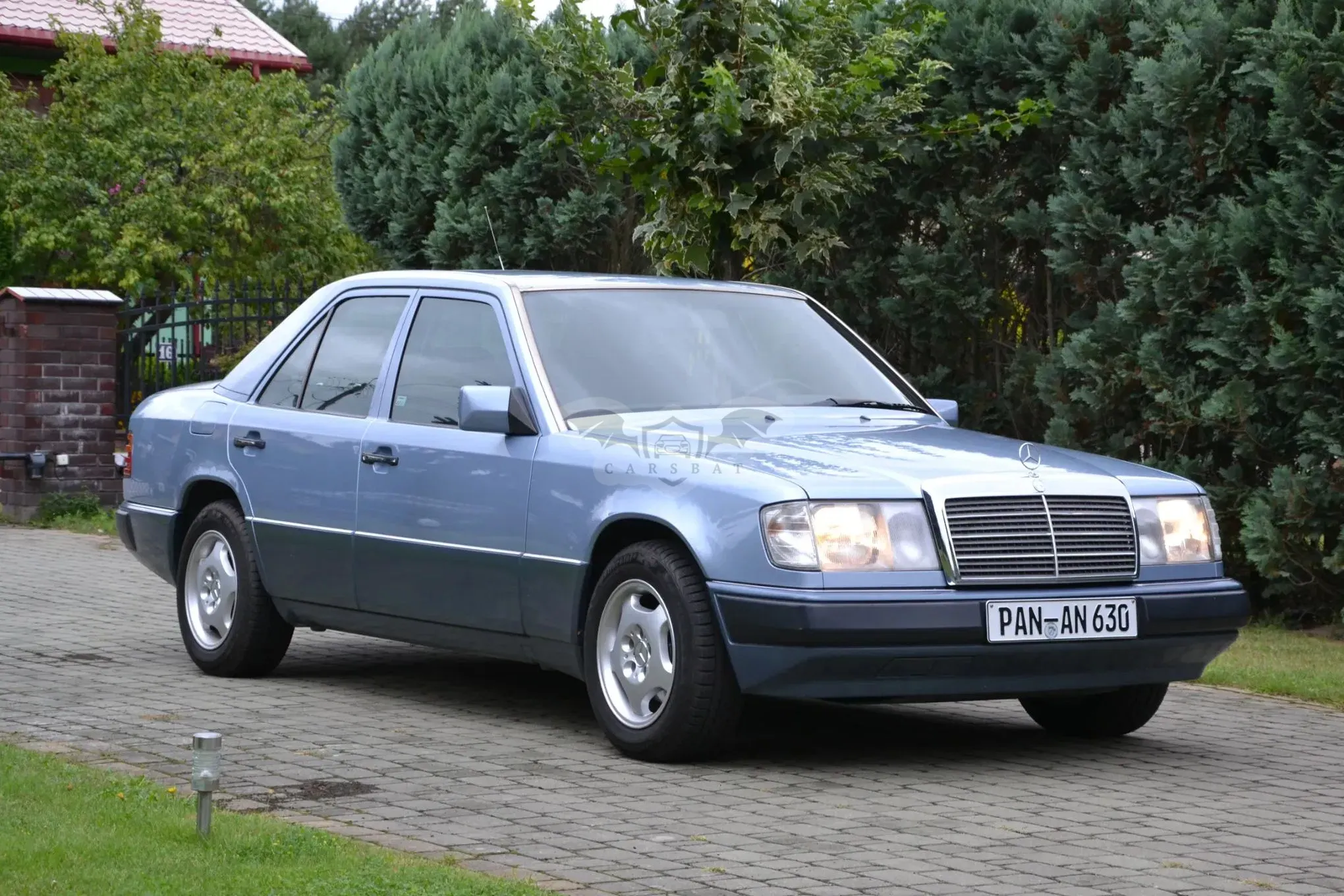 Mercedes-Benz E 1991