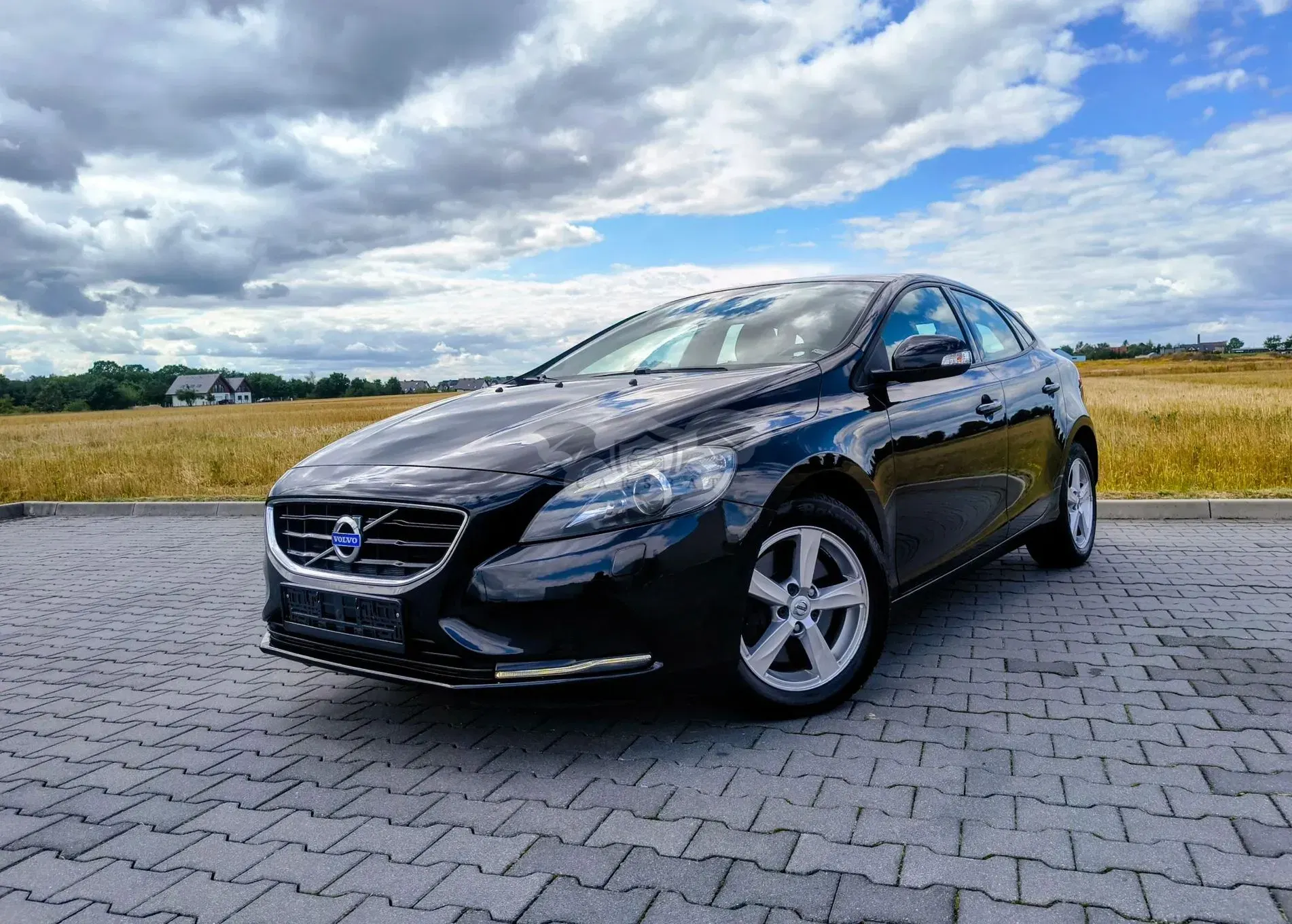 Volvo V40 II (2012-) D4 Geartronic Kinetic 2015
