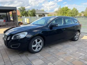 Volvo V60 I (2011-2018) 2.0T Summum 2011