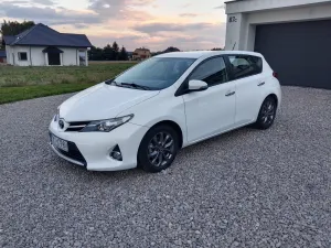 Toyota Auris II (2012-) 1.33 Dual-VVT-i Comfort 2015