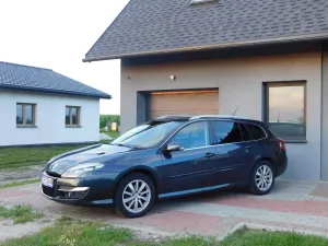 Renault Laguna III (2007-) 2.0 dCi Expression 2011