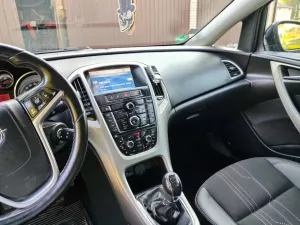 Opel Astra J (2009-2019) 1.4 T Edition 150 2012