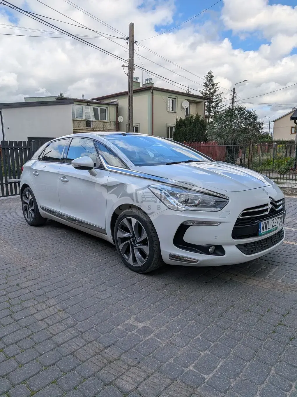 Citroën DS5 1.6 THP SoChic 2012