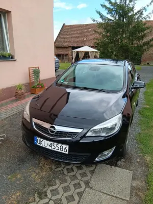 Opel Astra J (2009-2019) 1.4 T Sport 2011