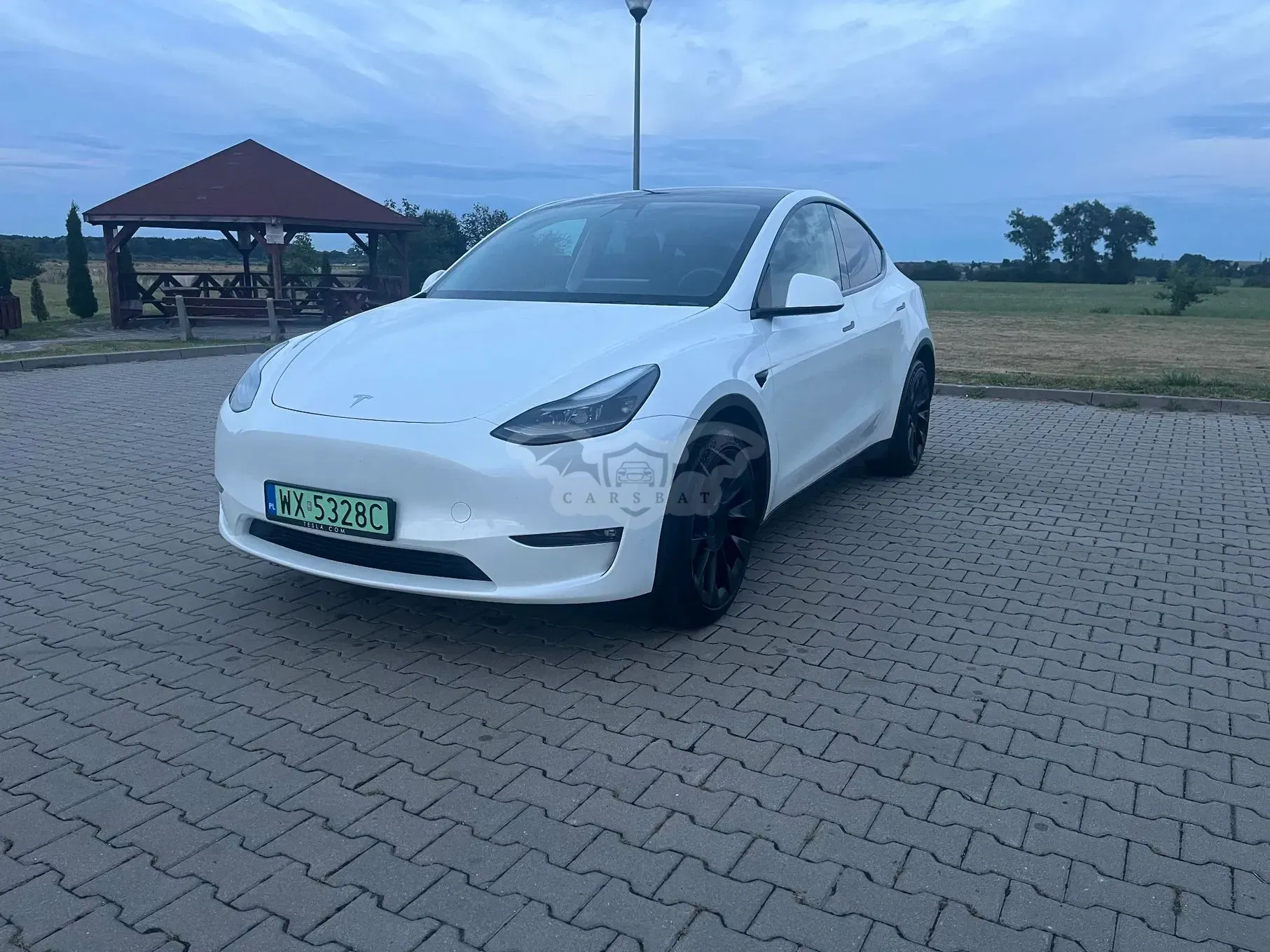 Tesla Model y 2023