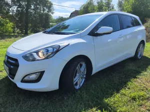 Hyundai i30 II (2012-2017) 1.6 CRDi Fifa World Cup Edition 2015