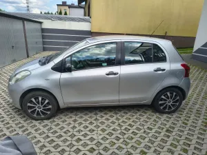 Toyota Yaris II (2005-2011) 1.0 Luna A/C 2006