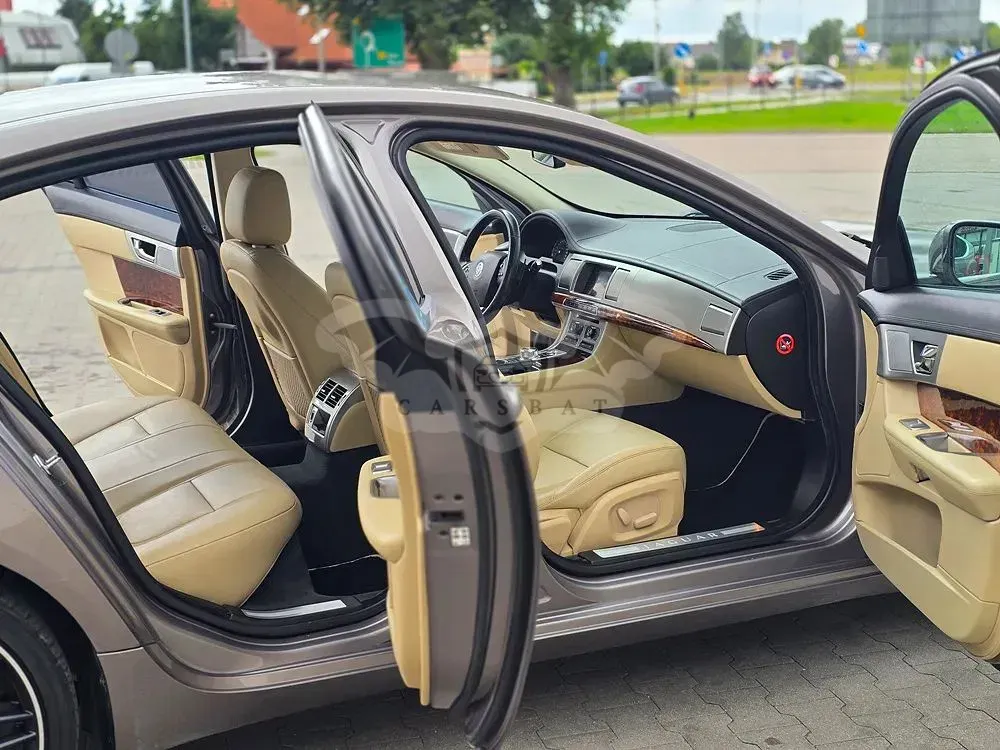 Jaguar XF X250 (2007-2015) 2.2 D Premium Luxury 2012