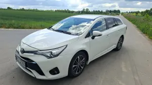 Toyota Avensis III (2009-) 2.0 D-4D Selection 2016